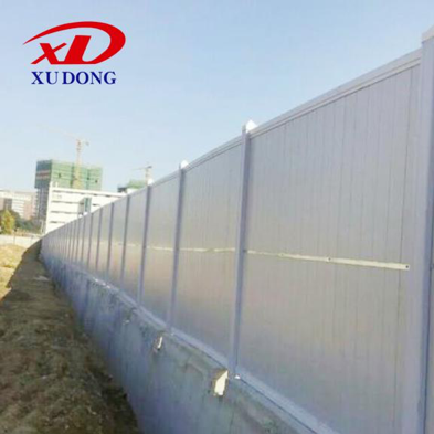 施工現(xiàn)場為何用旭東PVC圍擋？質(zhì)量和安全是決勝的關(guān)鍵！